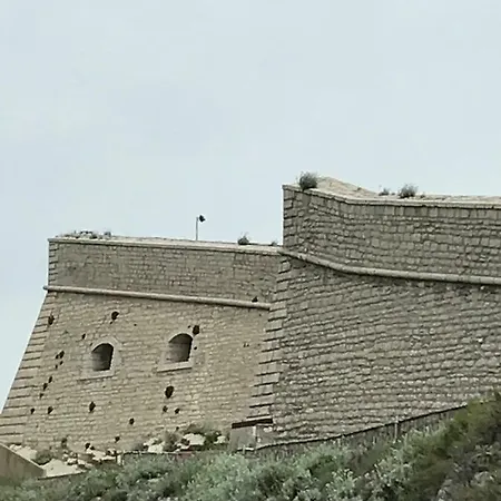 La Corniche *