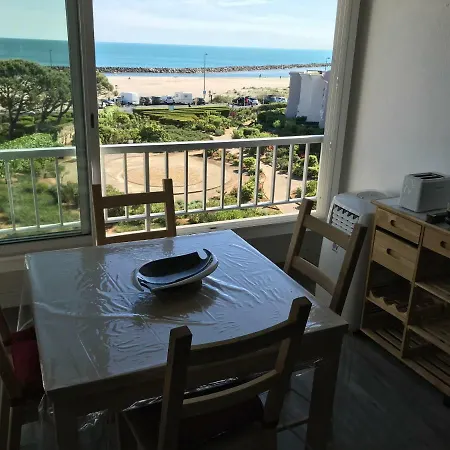 La Corniche Apartment *